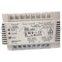 New In Box OMRON S82K-10024 Power Supply S82K-10024 24VDC 4.2A