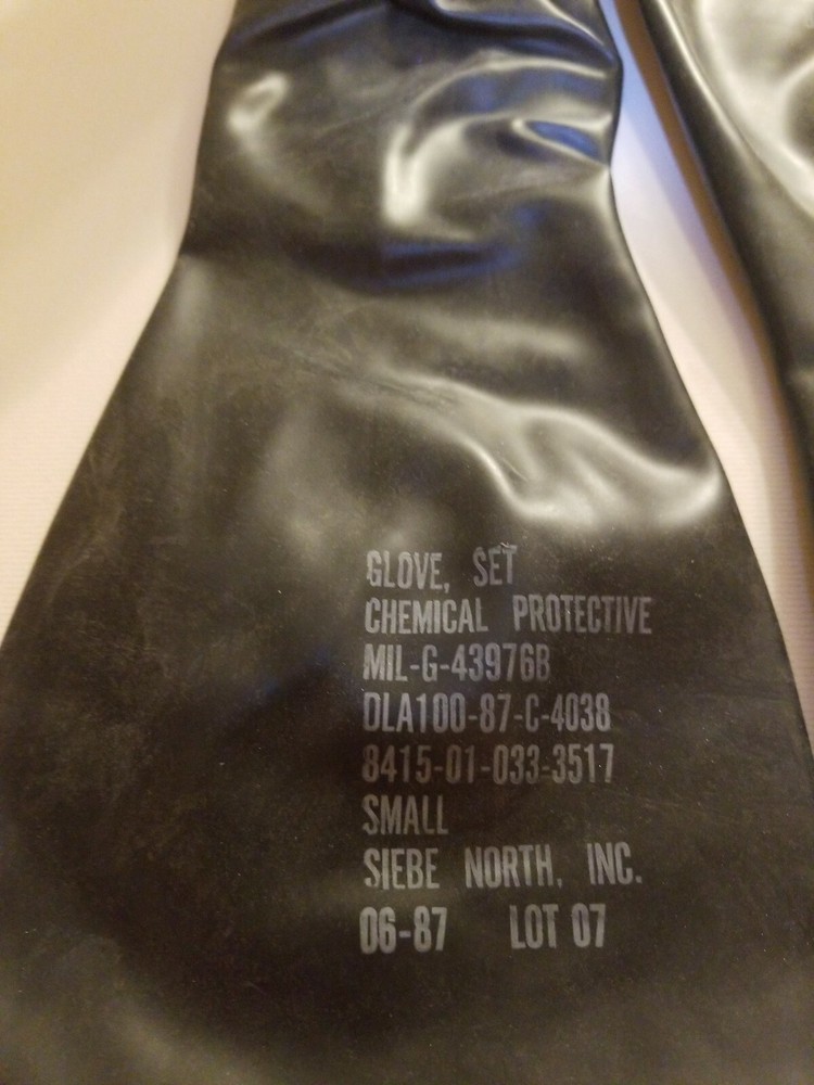 4 pair Siebe North Inc Chemical Protective Glove Set 8415-01-033-3517 Small NEW