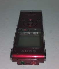 Sony ICD-UX200 Stereo Digital Voice IC Recorder USB MP3 Red TESTED