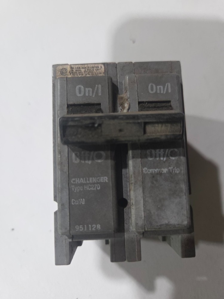 CHALLENGER – HC270 – CIRCUIT BREAKER – 70A/2 POLE/240 VAC -used
