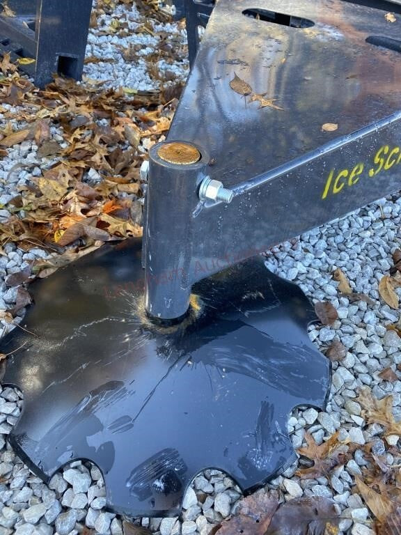 Skid Steer QA Quick Attach Ice Scraper