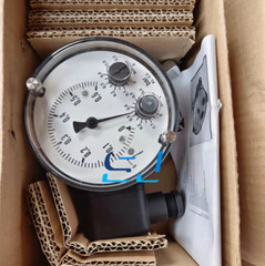 Brand new FISCHER DS21010A21BK0000 Differential Pressure Gauge DS21010A21BK0000