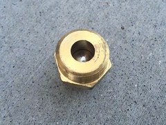 Bush Hog 1/2″-14 NPTF Pressure Breather Vent Plug (09-008)