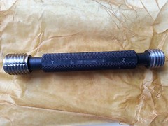 9/16″ – 12 14 16 18 20 24 28 32GB – Not Go Gauge Plug Thread Gauge