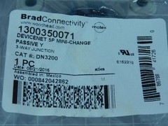 LOT OF 30 BRAD CONNECTIVITY 1300350071 DN3200 DEVICENET 5P MINI-CHANGE PASSIVE Y