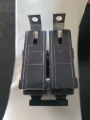 Cutler Hammer BAB2020 BA220 20 Amp 2 Pole Bolt On Quicklag TYPE BA