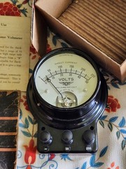 VTG JEWELL ELECTRICAL INSTRUMENT CO. #116 DERECT CURRENT VOLT GAUGE TESTING TOOL