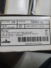 Lot Of 28 5603-W Leviton Decora 3WAY Rocker Switch WHITE NOS