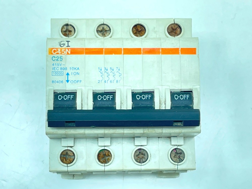 GI C45N C25 25A 415VAC IEC 898 10KA 4 Pole MCB Switch