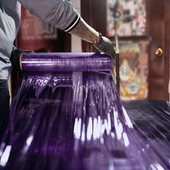 8 Rolls Cast Hand Stretch Wrap 18″ x 1500′ 47 Gauge, Tinted Purple Shrink Film