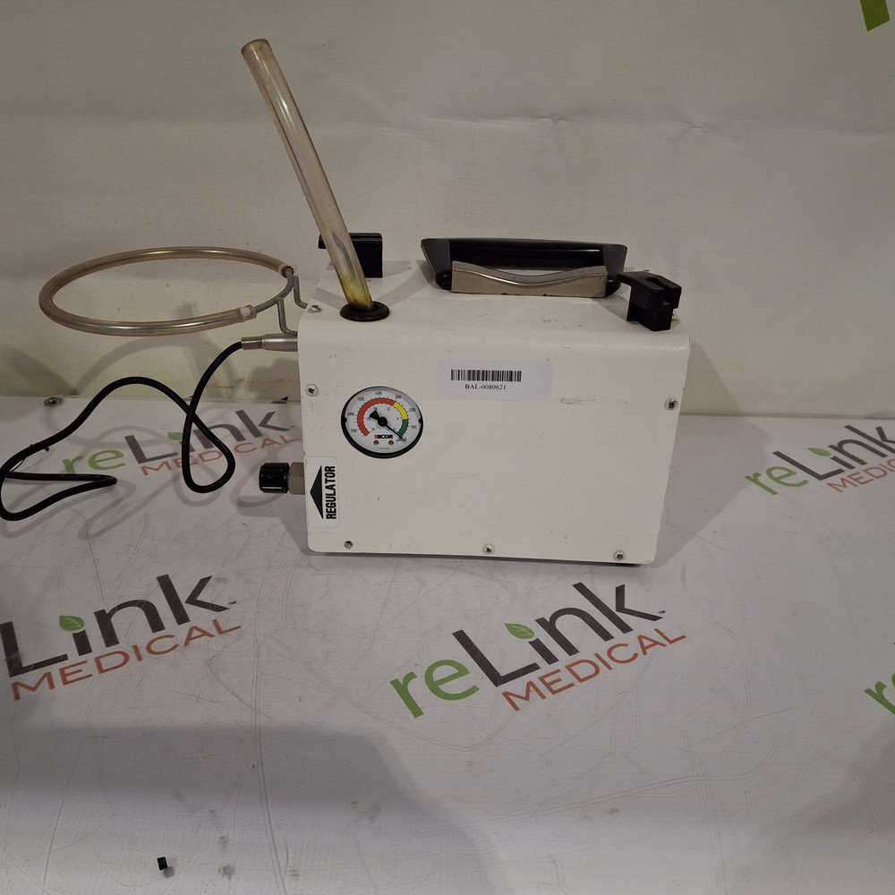 Armstrong Medical Industries, Inc. SSCOR/2500 Pump-Suction Portable