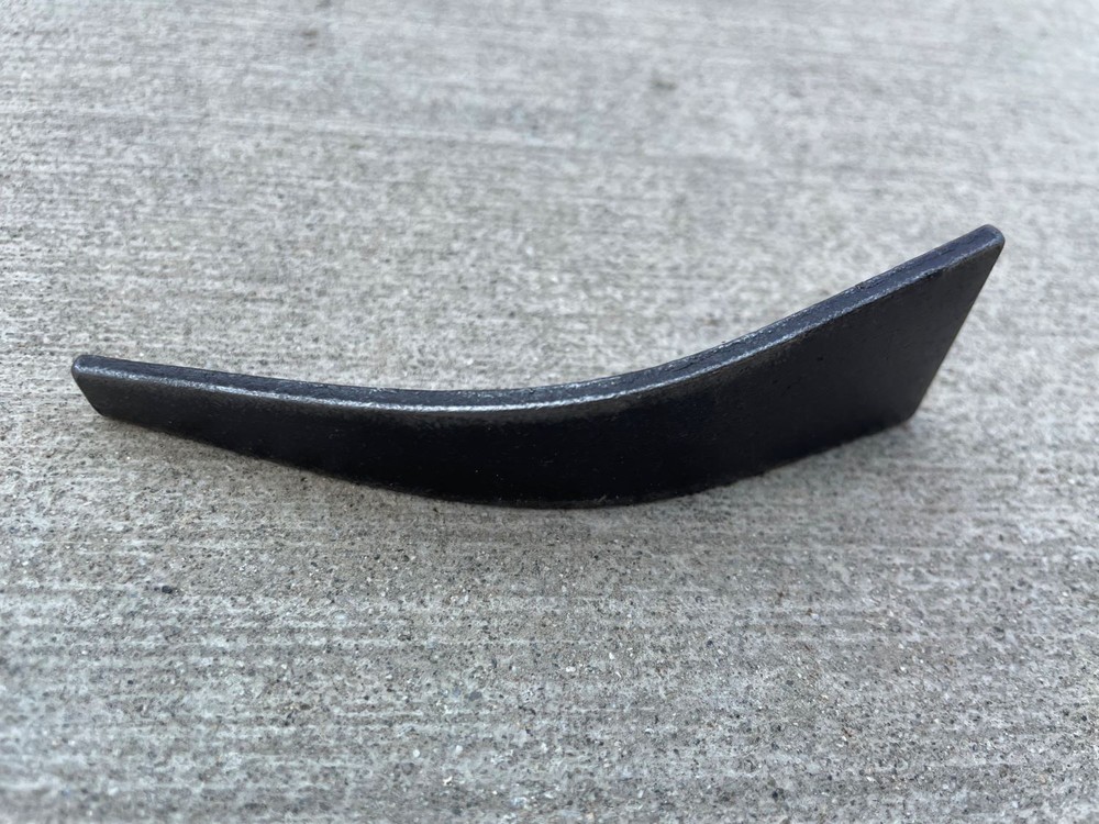 Sandbaggy Curved Aluminum Form Wedge for Concrete Forms (Reusable)