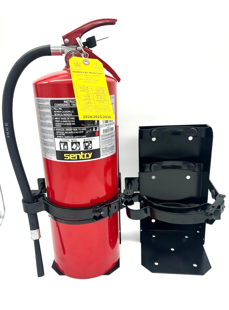 Amerex 810 – 7″ 20LB Fire Extinguisher Bracket – Black – Heavy Duty (Set of 2)