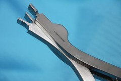 THREE PRONG CAST SPREADER 9″ SURGICAL ORTHOPEDIC-JAPAN STAINLESS PREMIUM GRADE