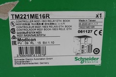 Schneider Electric TM221ME16R Modicon M221 Controller 061127 (NEW IN BOX)