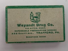 Vintage 1948 Becton Dickinson & Co B-D Yale 50cc Glass Syringe + Medical Sutures