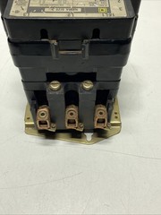 New Square D NEMA Size 3 magnetic contactor, model 8502SEO2S, Series A