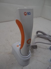 BD 5513E Surgical Clipper with Charger & 9 Blades – Fast Free Shipping