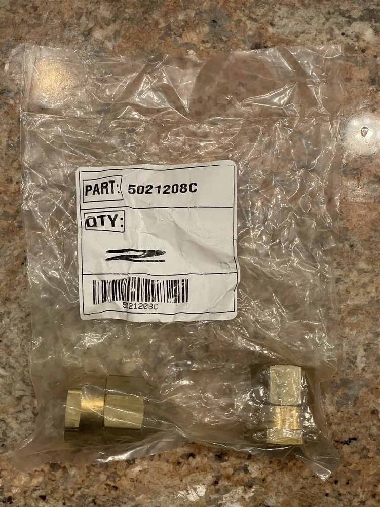 Dixon Brass 5021208c 3/4in Female GHT Swivel x 1/2in Female NPTF, Brass