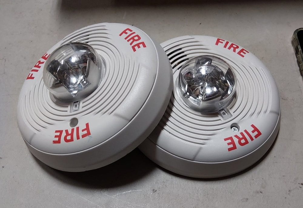 System Sensor PC2W Fire Alarm Horn Strobe Ceiling White FIRE