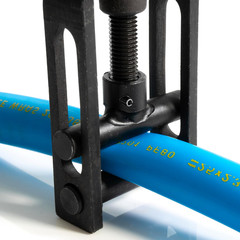 Pipe Squeeze-Off Tool 0 to 1-1/4 in Water Line Shut-Off Clamp | Compact Plumbing