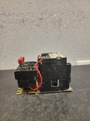 SQUARE D AC Starter: 8536SBO2V02S, 1H491, 3 Poles, NEMA Size 0, 18 A, 120V