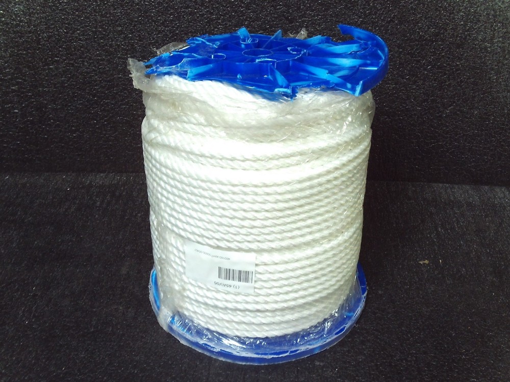 Rope, 600ft, White, 700 lb., Polyester, 460160-WHT-00600-05407 (DR)