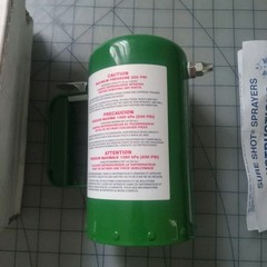 Milwaukee Sprayer/Sure Shot 1000G Sprayer 32 oz. Oils/Solvents, Green