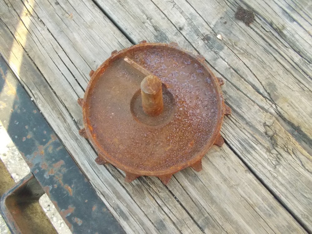 International IH grain drill planter seed drive sprocket 516645R1