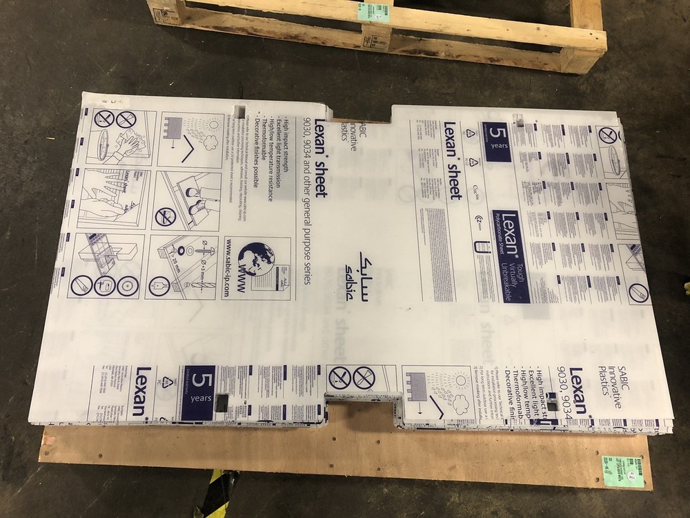 Sabic Innovative Plastics Lexan Polycarbonate Sheet 47″ x 27″ x 1/8″ – Cut Outs