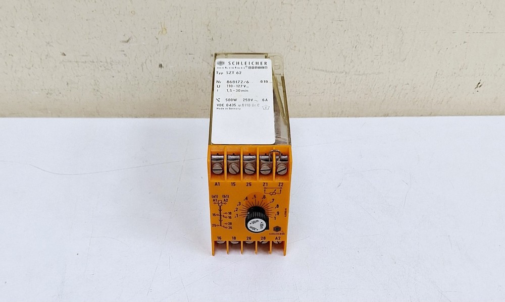 Schleicher SZT 62 / 868172/6 Time Relay 1.5-30min