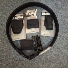Bianchi Accumold Duty Belt w/ 7300 Cuff Case 7307 Mace Pouch 7328 Glove Pouch