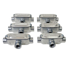 Lot of 6 Rigid E204093 1/2″ T Threaded Conduit Body and Cover.
