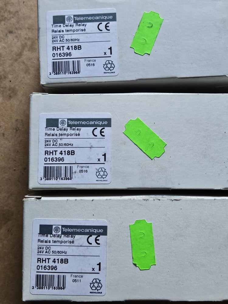 RHT418B, 016396 Telemecanique Schneider Electric Timing Relay New/Original Box NOS in Box
