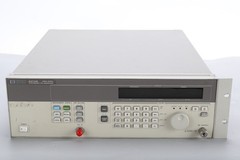HP 83712B Synthesized CW Generator 10Mhz to 20Ghz With Options 1E1, 1E8, 1E9