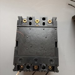 Square D FHL FHL36000M4200 3 Pole 100 Amp 600V MOLDED CASE SWITCH
