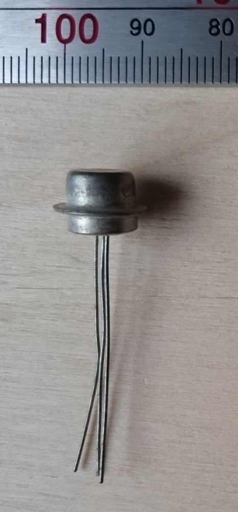 1 pcs. 2У101E (2U101E) Thyristor silicone 150V, 0,075A.