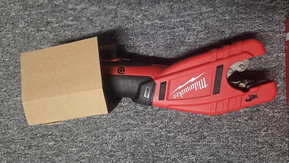 Milwaukee 2471-20 M12 Cordless Copper Tubing Cutter – Tool Only