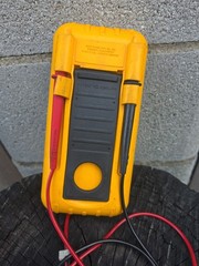 Genuine Fluke Model 87 III True RMS Digital Multi-Meter w/ Leads Tested & Works