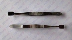 SS Battle Eye Meibomian Gland Expresser Forceps Deep Meibum For Dry Eyelids Tool