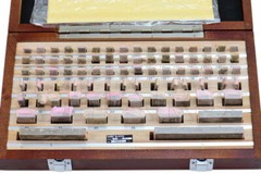 SHARS RECTANGULAR GAGE BLOCK SET 81 PC .05-4″ AS-0 GRADE W/ NIST CERTIFICATE L}