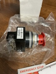 General Electric Heavy-Duty Oiltight Mushroom Head Pushbutton Switch Open Box