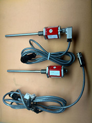 MTS Temposonics R Series RHT0030UD601V01 w/ cable