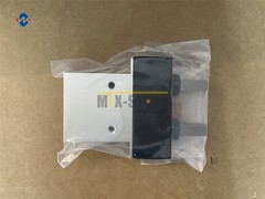 1pcs Brand new ones for SMC cylinder MHKL2-25D