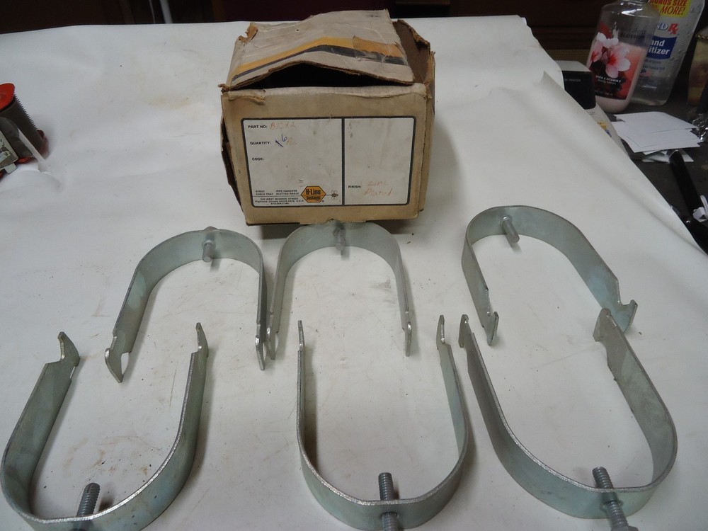 B-LINE SYSTEMS B1082 ZINC PLATED 3″ SLOTTED ANGLE PIPE HANGERS (LOT OF SIX)