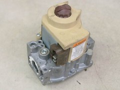 Honeywell VR8205M2823 HVAC Furnace Gas Valve 60J5901