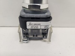 GOOD USED! ALLEN-BRADLEY GREEN ILLUMINATED PUSH BUTTON 800T-QBH24G