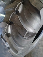 19.5L-24 TIRE R-4 NEW COSMETIC BLEM 12PLY TUBELESS 19524 19.5 24