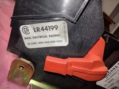 Crouse-Hinds NST1018F D Krydon Enclosed Safety Switch, w/Square D HU-30-SV 30A
