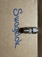Swagelok SS-810-1-8 Stainless Steel Connector, 1/2″ OD Tube x 1/2″ MNPT